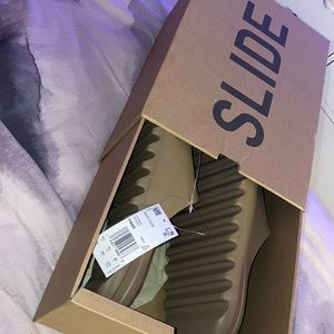 Brand new Yeezy Slides